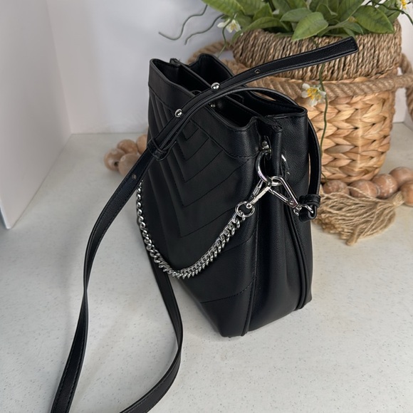 INC-Judith-Convertible-Quilted-Crossbody-Black - Picture 10 of 11